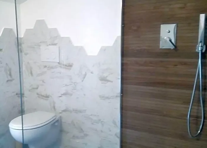 Glicini Oda ve Kahvaltı 4*