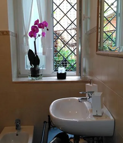 Oda ve Kahvaltı Glicini 4*