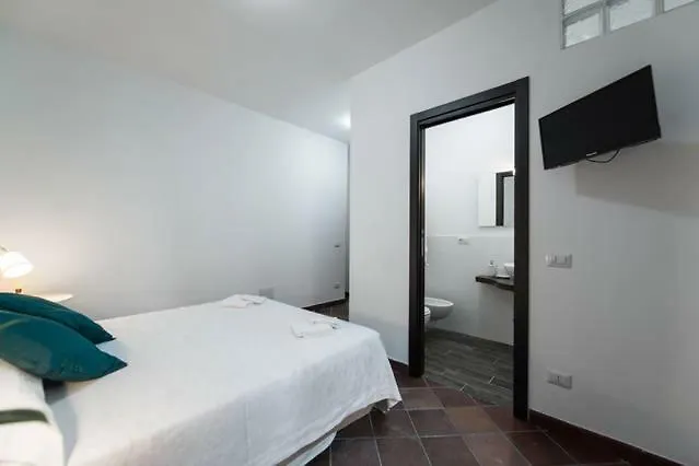 Oda ve Kahvaltı Glicini 4*